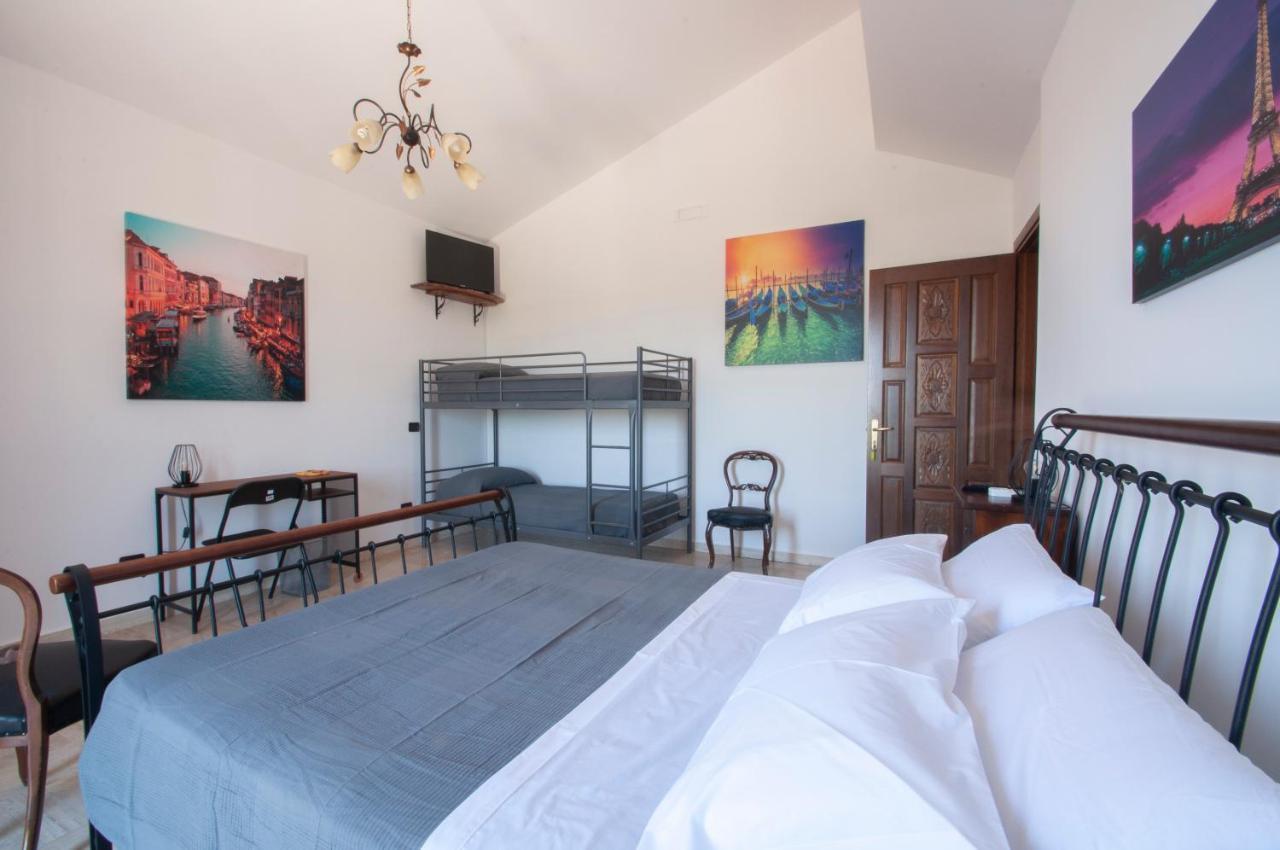 B&B Vittoria House Карлентини Екстериор снимка